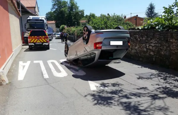 Z avtom v vogal hi&scaron;e in na streho