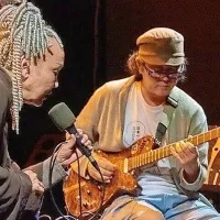 Nastopila bosta tudi Sainkho Namtchylak in Kazuhisa Uchihashi. 