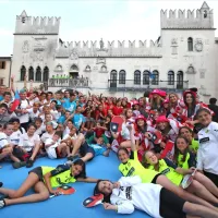 Že 26. Eurofest je svoja vrata uradno odprl s spoznavnim večerom na Ukmarjevem trgu