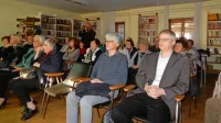 Knjižnico so  odprli v začetku maja   s predstavitvijo knjige Ivana Vogriča (prvi z desne) o senožeškem rojaku Viktorju Dolencu.  