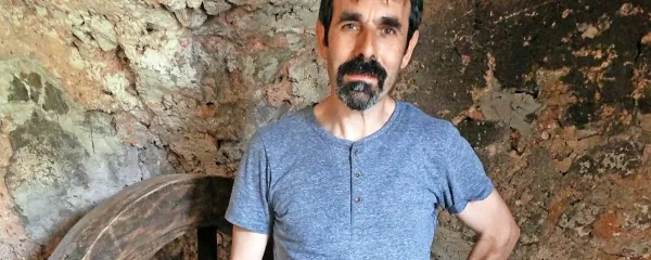 Miroslav Šuligoj Bremec,  zbiratelj ljudskega izročila in kulturne 
dediščine, v malem  muzeju kovaštva v Lokovcu.