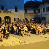 Vokalna ekstaza s Perpetuum Jazzile