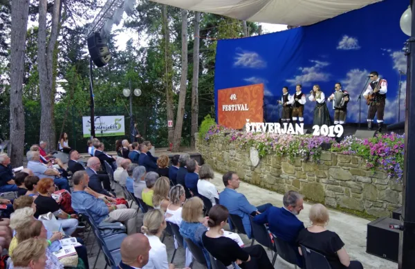 Števerjansko društvo F. B. Sedej je konec tedna že 49. leto 
pripravilo  festival narodnozabavne glasbe.