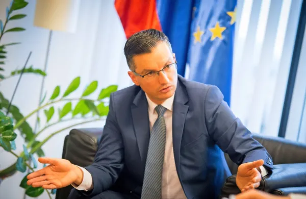Premier Marjan Šarec za postavljanje ovir na slovensko-italijanski 
meji ne vidi razlogov.