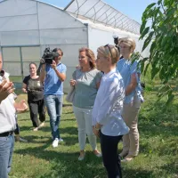 Ministrica je sadjarjem obljubila pomoč pri preventivi