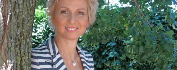Saša Petejan je že od otroštva navezana na naravo, “kjer se 
povsem razbremenimo in ki nič ne želi od nas”.
