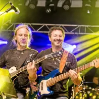 Festival Kanela bar je na plažo pljusknil dozo rock'n'rolla