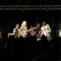 Festival Kanela bar je na plažo pljusknil dozo rock'n'rolla