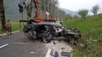 Najhujša letošnja prometna nesreča na severnoprimorskih cestah 
je aprila pri Kobaridu terjala tri življenja domačinov.