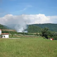 Zagorelo na deponiji v Dragonji