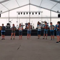 Harmonikarji iz društva Hram 