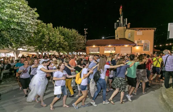 Prava fe&scaron;ta z Modrijani, Ivančićem in Mambo Kingsi