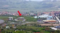 Za stavbo Droge je približno deset hektarjev kmetijskih zemljišč, 
del njih bi občina rada deloma spremenila v stavbna in dovolila 
gradnje.  