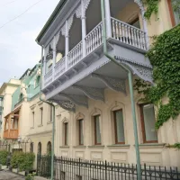 Barvita dežela brez pravih kotov
