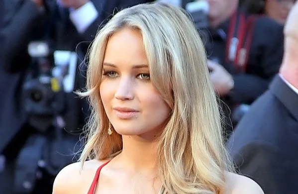 Ameriška igralka Jennifer Lawrence bo igrala v filmu Mob Girl z 
oskarjem nagrajenega italijanskega režiserja Paola Sorrentina.