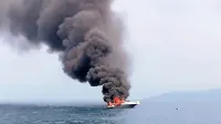 Italijanski gliser so  požirali plameni.