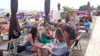 V piranski občini je te dni med turisti največ Avstrijcev, Italijanov 
in Nemcev, opažajo pa porast Madžarov, Poljakov in drugih gostov 
z vzhodnih trgov. 