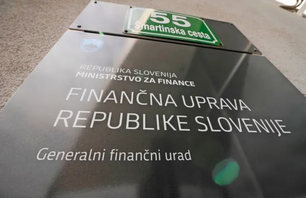 Danes se izteka rok za doplačilo dohodnine za leto 2018 za tiste 
zavezance, ki so informativne izračune prejeli v začetku junija. 