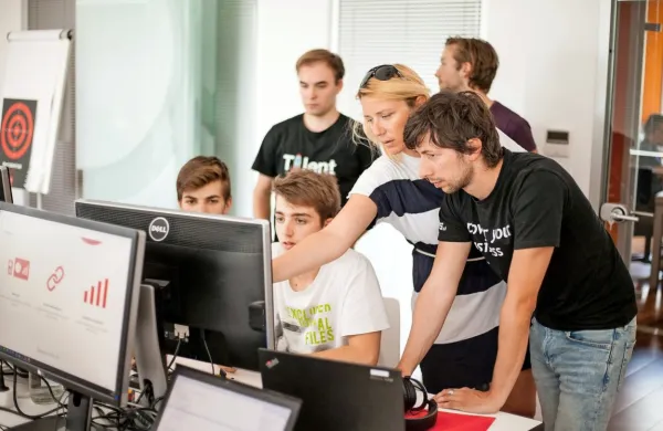 Po delavnici  v podjetju Business Solutions razmišljajo o nadgradnji sodelovanja z mladimi računalniškimi navdušenci.