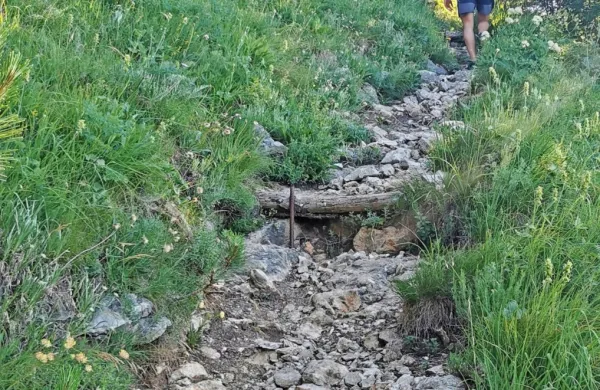 Pot na Čaven bodo čez poletje obnovili, saj je zaradi erozije na 
določenih delih že nevarna. 