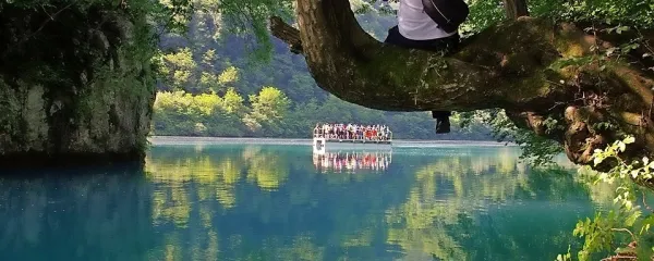 &Scaron;est mostov za mostarsko jezero