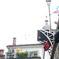Tudi zelo mladi so se preizkusili na oboku mosta.