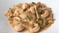 Paccheri z bučkami, &scaron;kampi in mečarico