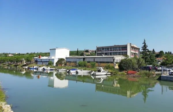 Na območju nekdanje Droge bi rada družina Polič naredila hotel in 
manjše turistične hiške.  