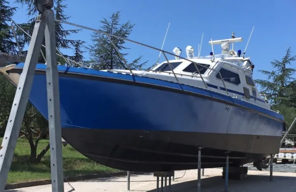 Izvajalec je motorje s P-66 odpeljal na  popravilo v hrvaško Istro, 
potem pa se je očitno zapletlo.   