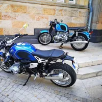 Njegov predhodnik iz leta 1969, ki so ga kot prvega začeli sestavljati 
v berlinski tovarni. Po njem je povzel značilno modro barvo.