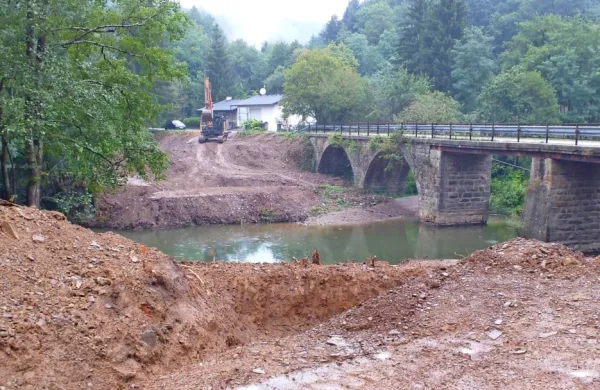 Začetek obnove suhorskega mostu
