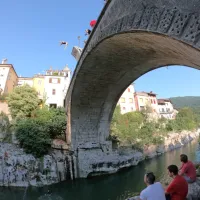Zmagovalec tudi letos Britanec