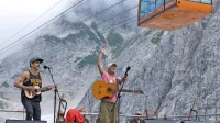 Manu Chao: “Hvala, Kanin, Trbiž, hvala Kolumbija, Brazilija, Slovenija, Avstrija! Nam ni mar za meje!”