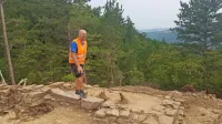  Lepo izdelani pragovi nakazujejo, da bi objekt s pogledom na Osapsko dolino lahko  bil rimski tempelj, pravi Miha Murko, 
vodja izkopavanj.