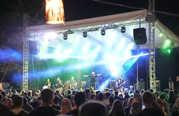 “Žurerji” Happy Ol'Mcweasel so tudi letos dodobra razvneli 
publiko koncerta Rock Šok.

