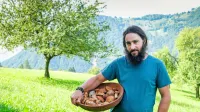 Jani Kutin: &ldquo;Pesmi me prosijo, naj jih napi&scaron;em&rdquo;