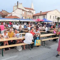 Bakle namesto ognjemeta