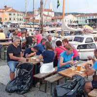 Bakle namesto ognjemeta