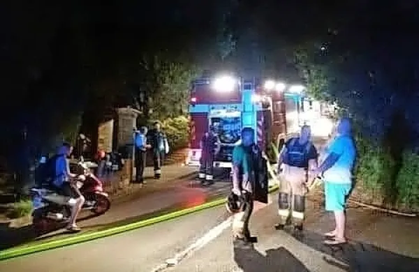Danes zvečer je zagorelo na Šentjanah. 