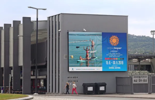 Na zaslonih objavljajo sporočila in obvestila različnih društev, 
zavodov, krajevnih skupnosti, občine in drugih uporabnikov.