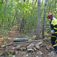 Zagorelo je nad cesto Ajdov&scaron;čina &ndash; Col