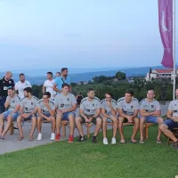 Koprski rokometa&scaron;i z navijači in pokrovitelji