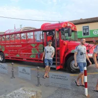Koprski rokometa&scaron;i z navijači in pokrovitelji