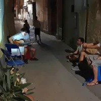Plavajoči grad - z domi&scaron;ljijo nad okove