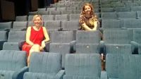 Prihajajočo pestro sezono Kulturnega doma Nova Gorica sta 
predstavili  Mateja Poljšak Furlan (levo) in Pavla Jarc.  