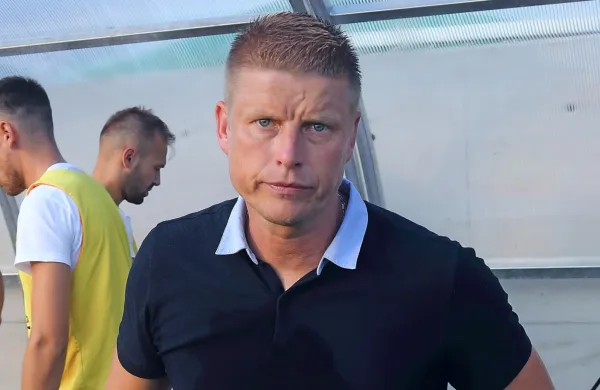 Andrej Razdrh

