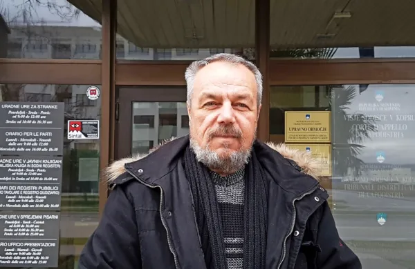 Bivši vodja stavkovnega odbora Endrej Mesaroš v skupini Arriva 
Slovenija od Arrive Dolenjska in Primorska terja plačila dodatka 
na delovno dobo in  dodatka na uspešnost.