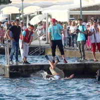 Neptun krstil 45 novincev