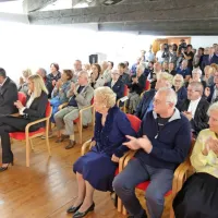 Naj ga pogledajo ... in zasli&scaron;ijo glasbo
