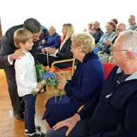 Naj ga pogledajo ... in zasli&scaron;ijo glasbo